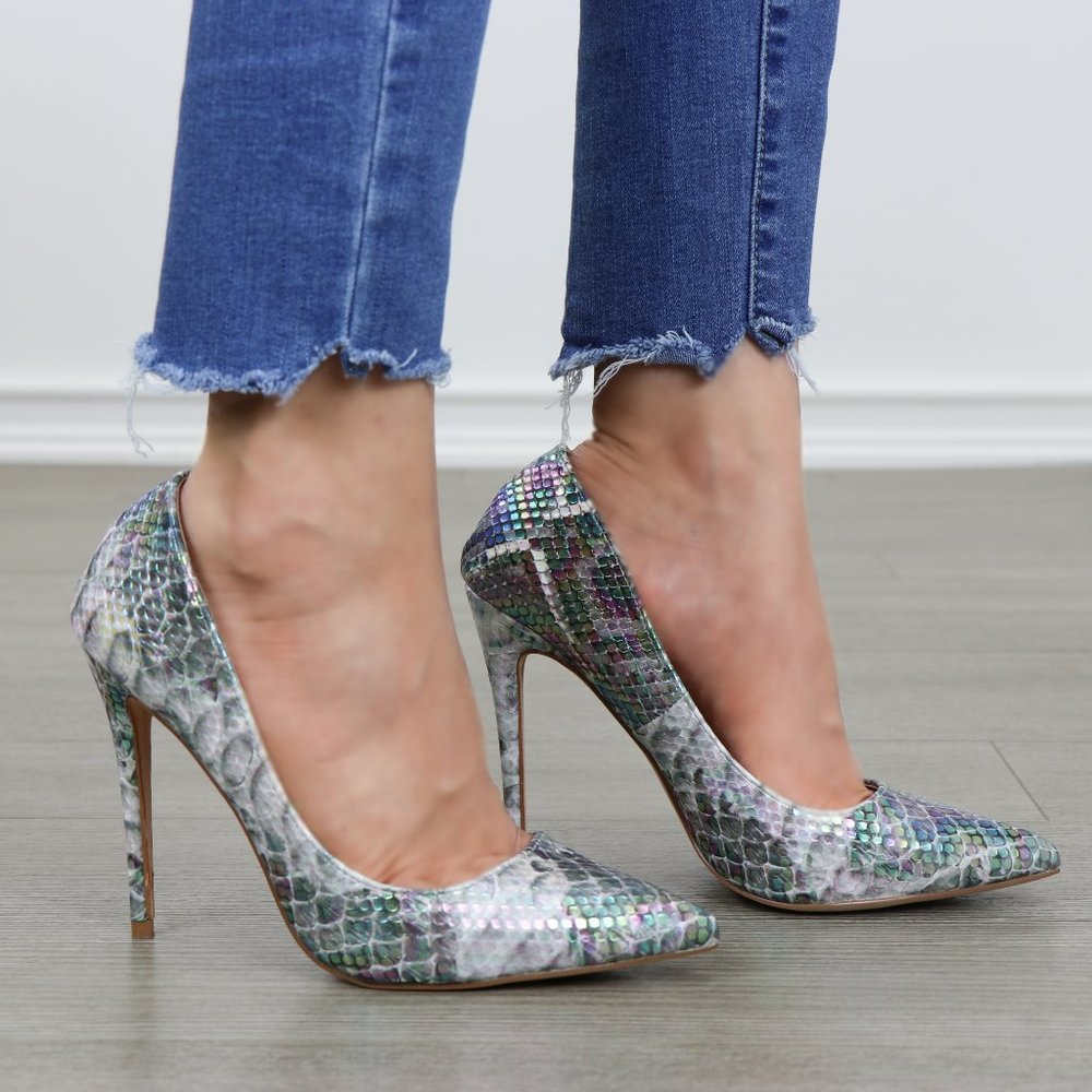 Mermaid Print Pointy Toe Sexy High Heel - Picture 3 of 8